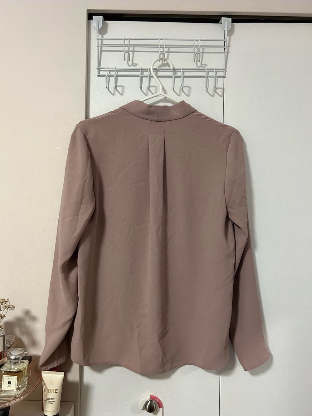 Aritzia Babaton Akira Blouse - Picture 4 of 4